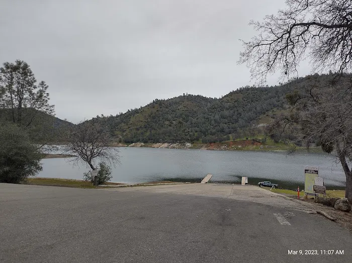Moccasin Campground - Don Pedro Lake Picture 2