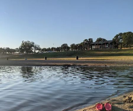 Don Pedro Lake, Fleming Meadows Campground