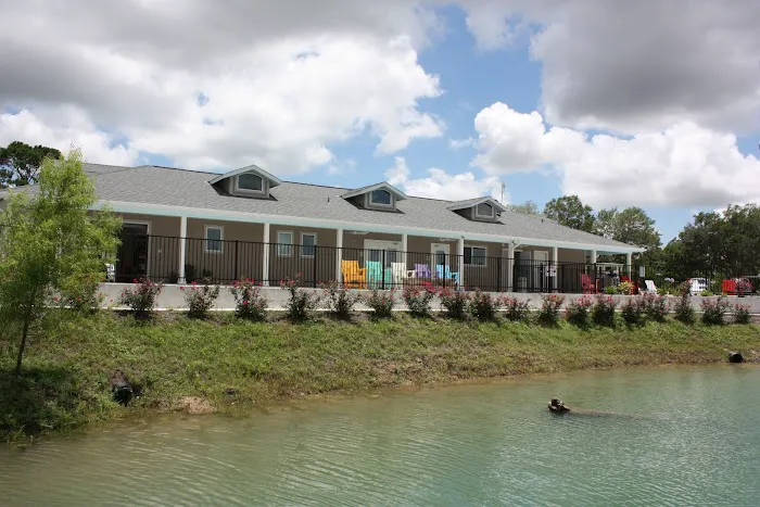 USA RV Resorts Lake Cove Picture 3