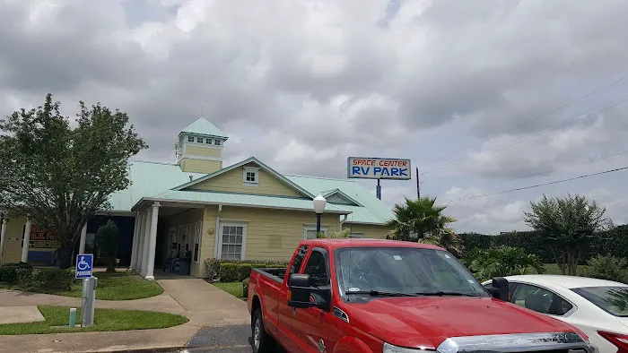Space Center RV Park Picture 1