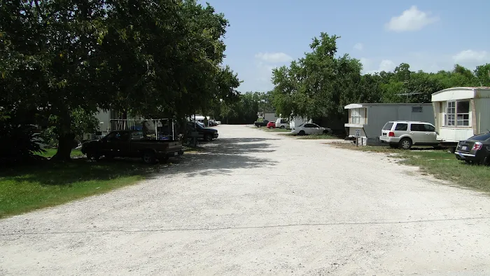 Bayview RV & Mobile Home Park Picture 8