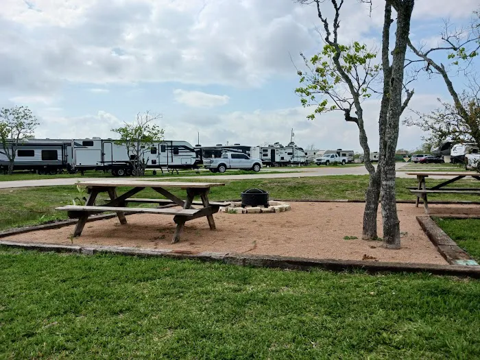 Bay RV Park Picture 4