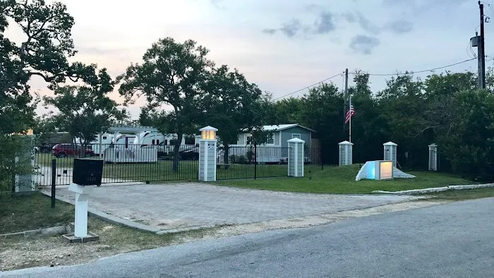 Bay Vista RV Park Picture 10