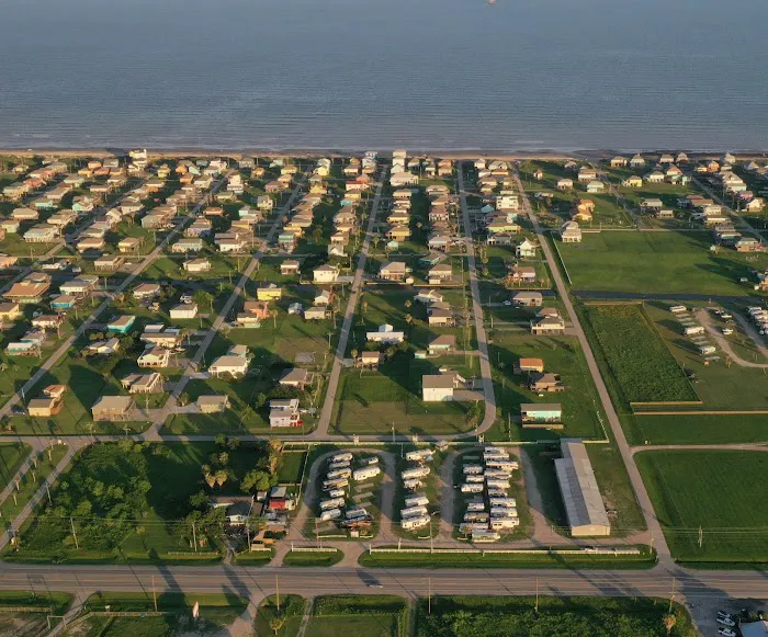 Beachside RV Park at Crystal Beach Picture 9