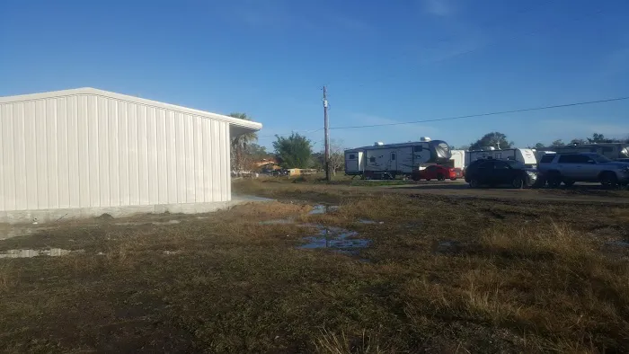 Country Club Rv Park Picture 4