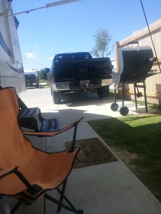 Country Club Rv Park Picture 3
