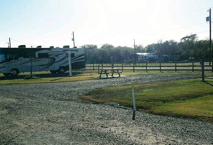 Gator RV Park Picture 5