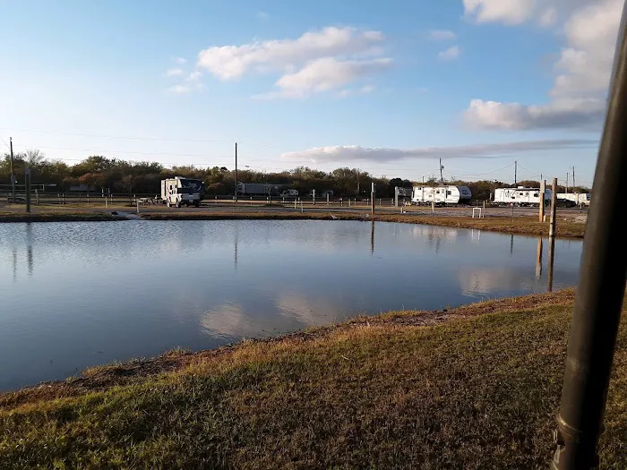 Gator RV Park Picture 4