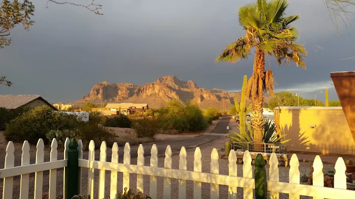 Palo Verde Hills Mobile Park Picture 7