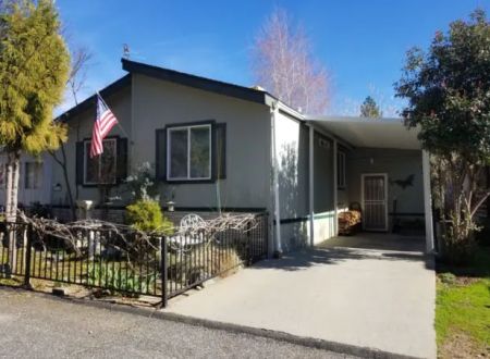 Hillcrest Mobile Home Park