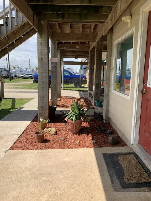 Surfside Beach RV Park Picture 10