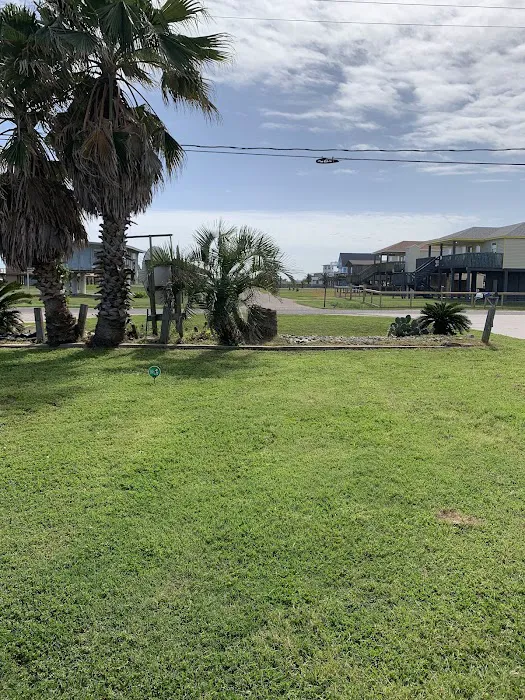 Surfside Beach RV Park Picture 9