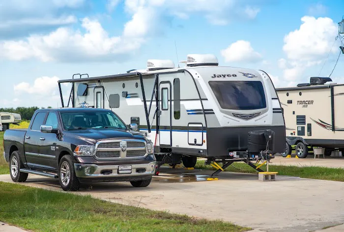 Big State RV Park Picture 3