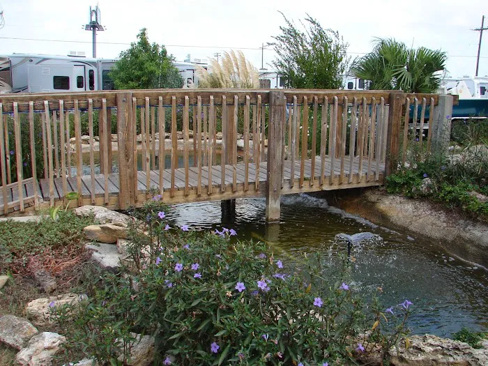 Ron Hoover Oasis RV Park Picture 3