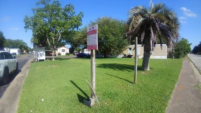 Bayside Mobile Home Park Picture 4