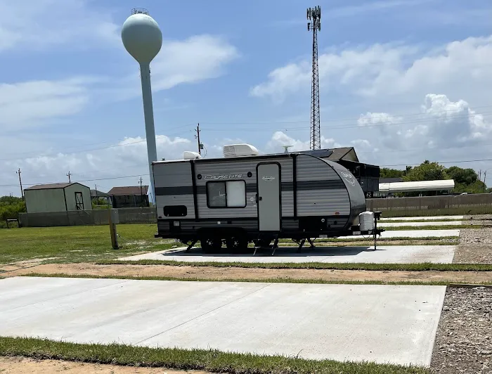 Bayou Betty RV Resort Picture 5