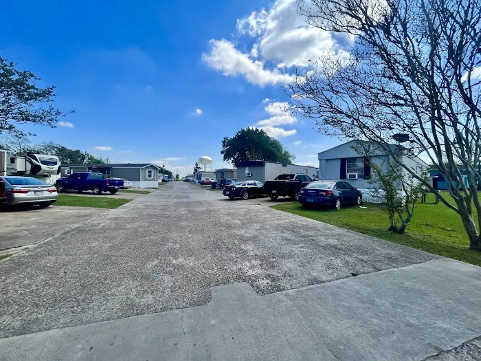 Sunset Harbor RV & Mobile Home Park Picture 5