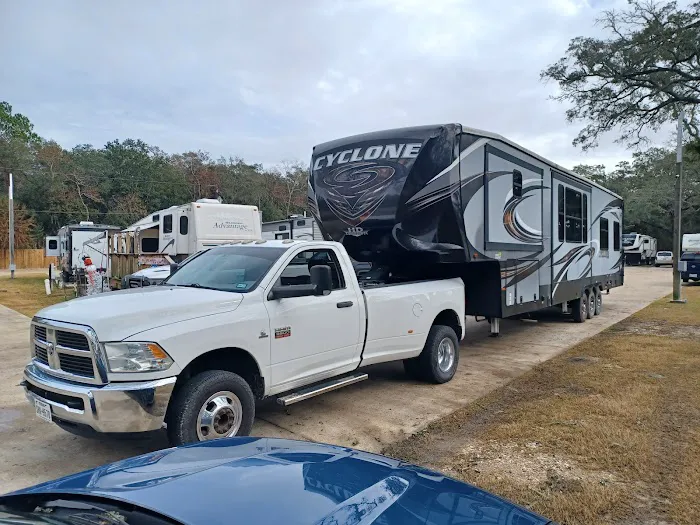 Kemah RV Resort Picture 3
