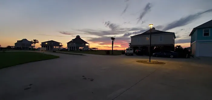 Bay Palms RV Resorts Picture 2