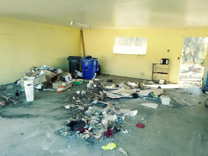 Amberwood Mobile Home Park Picture 3