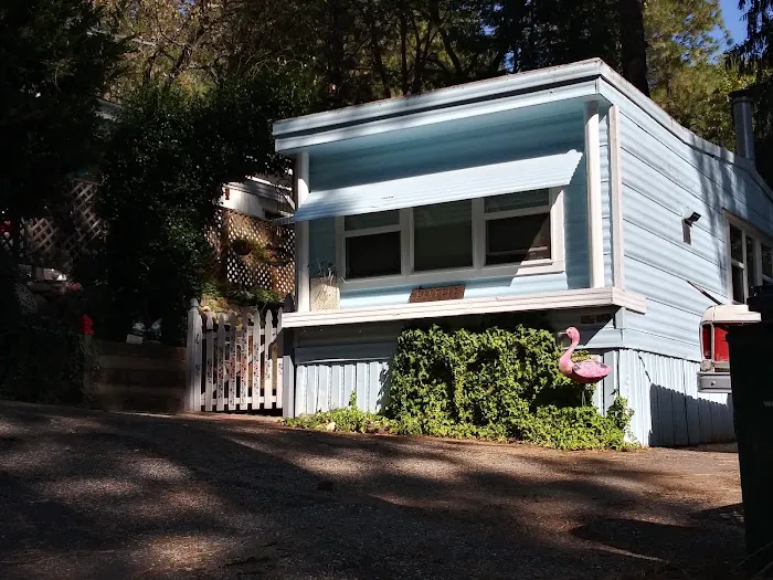 Grass Valley Mobile Home Village Picture 8