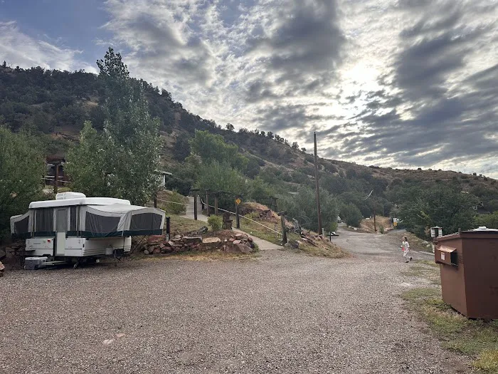 Ami's Acres Campgrounds Picture 1