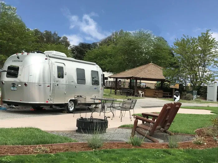San Francisco North / Petaluma KOA RV Camping Resort Picture 3