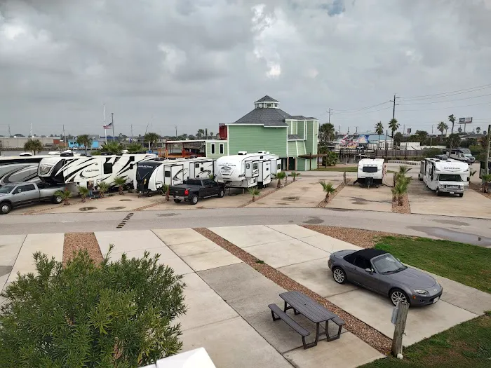 Galveston RV Resort and Marina Picture 10