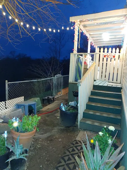 Red Hill Mobile Home Park Picture 6