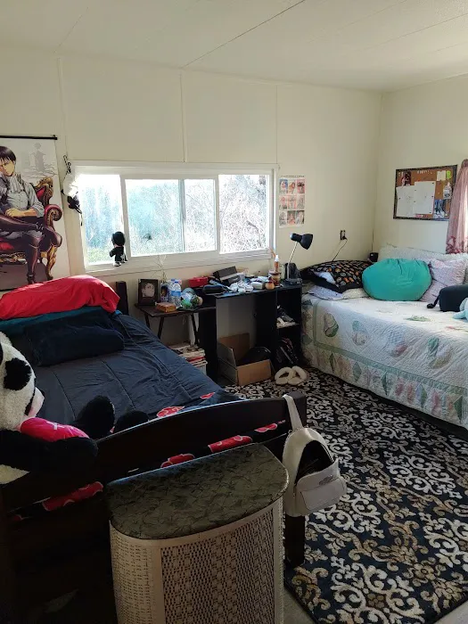Red Hill Mobile Home Park Picture 3