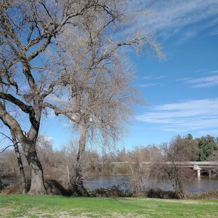 El Rio Estates Picture 10