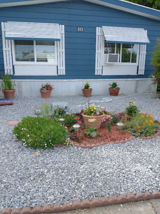 El Rio Estates Picture 7