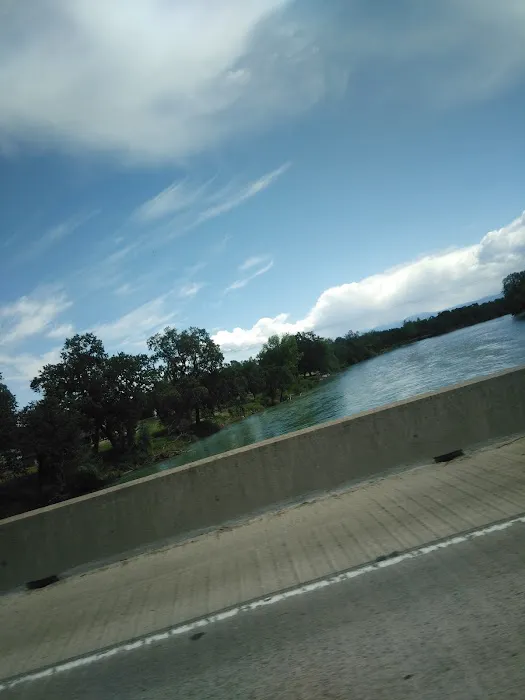 El Rio Estates Picture 3