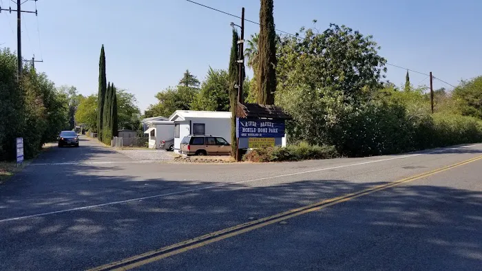River Breeze Mobile Home Park Picture 8