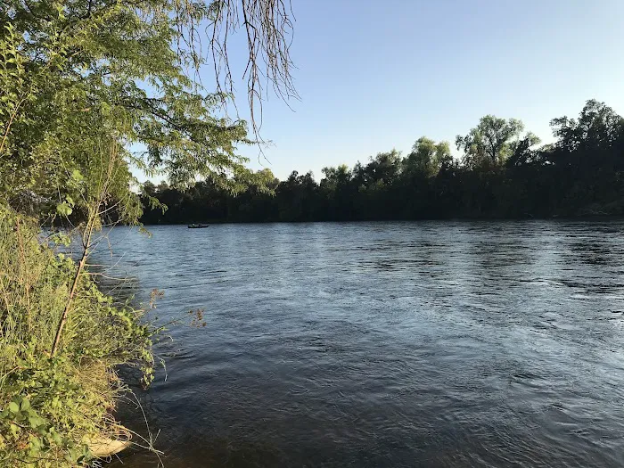 River Breeze Mobile Home Park Picture 4