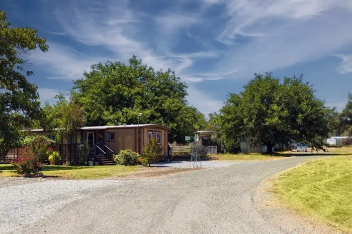 Cottonwood Ridge Manufactured Housing Communing Picture 3