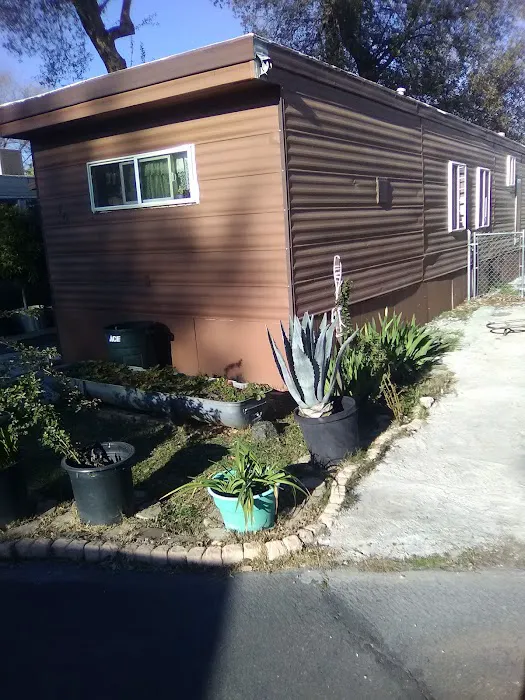 Bixby Knolls Mobile Home Park Picture 7