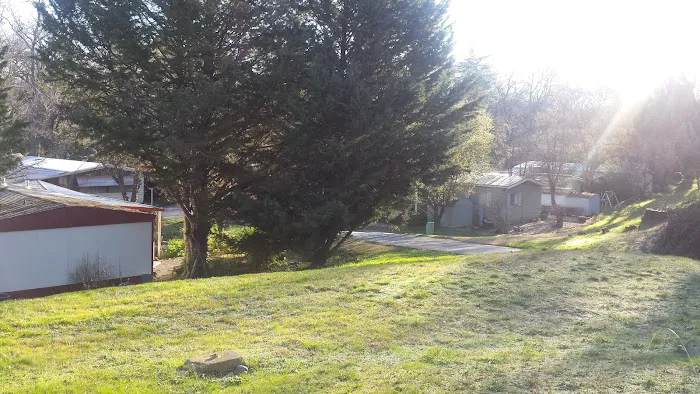 Creekside Village Picture 4