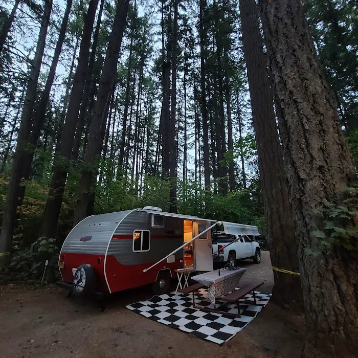 Big Fir Campground & RV Park Picture 4