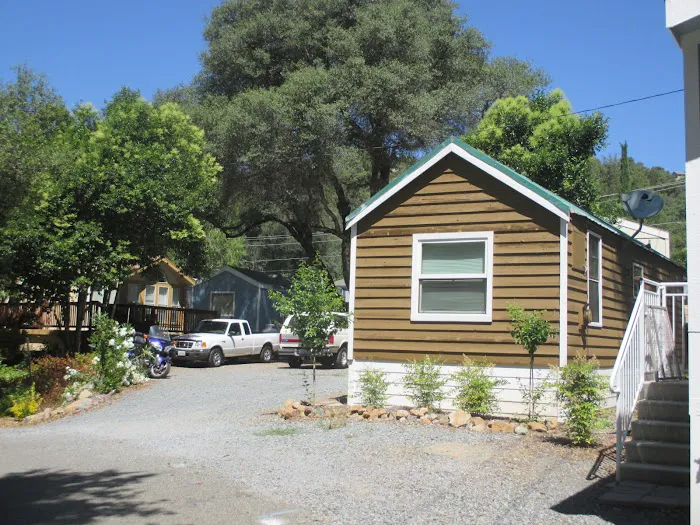 Blackberry Meadows Mobile Home Park Picture 6