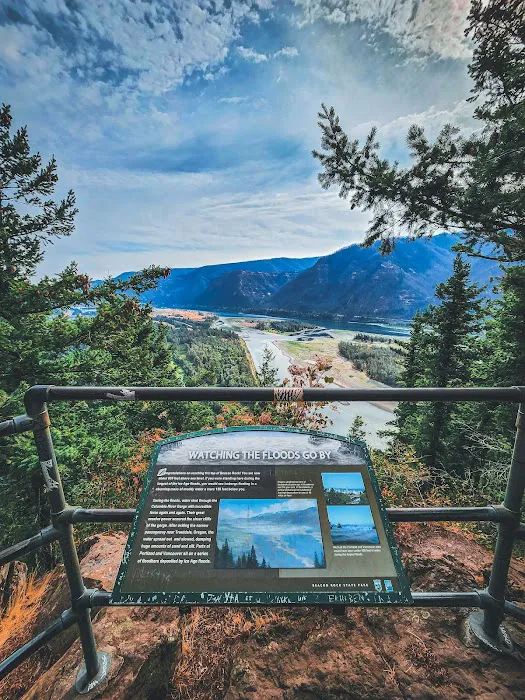 Beacon Rock Campground Picture 4