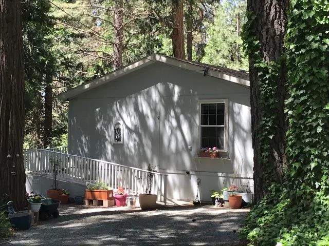 Bonanza Mobile Home Park Picture 3