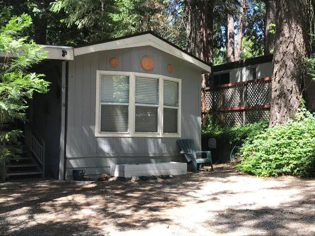 Bonanza Mobile Home Park Picture 2