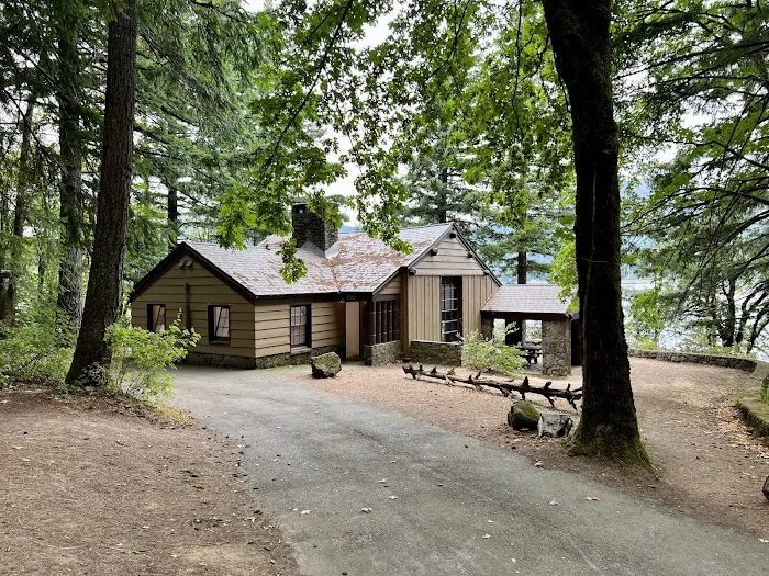 Eagle Creek Overlook Group Campground Picture 9
