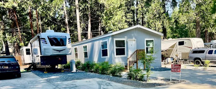 Hidden Glen Mobile Home Park Picture 8