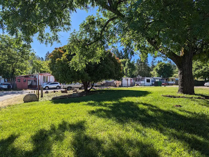 Gold Country Mobile Home & RV Park Picture 6