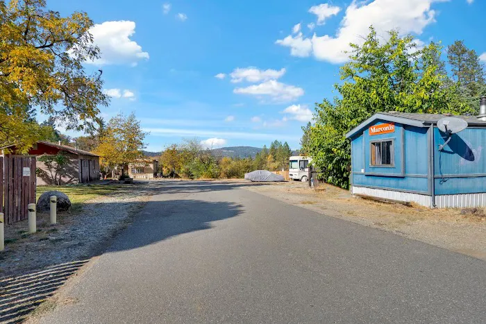 Gold Country Mobile Home & RV Park Picture 8