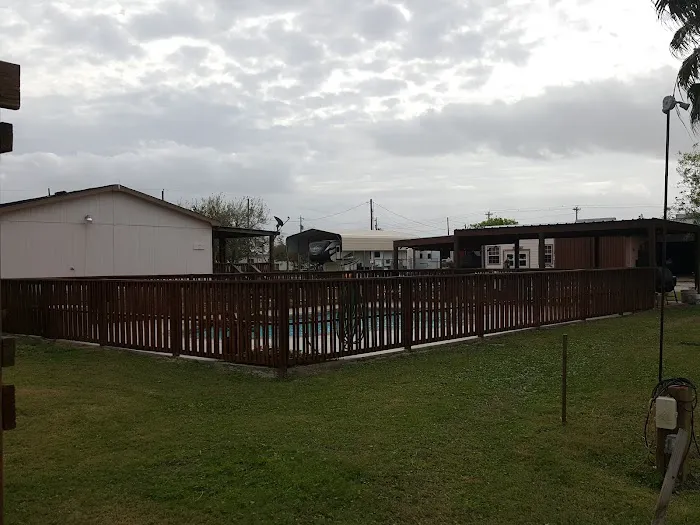 Beacon 44 RV Park Picture 7