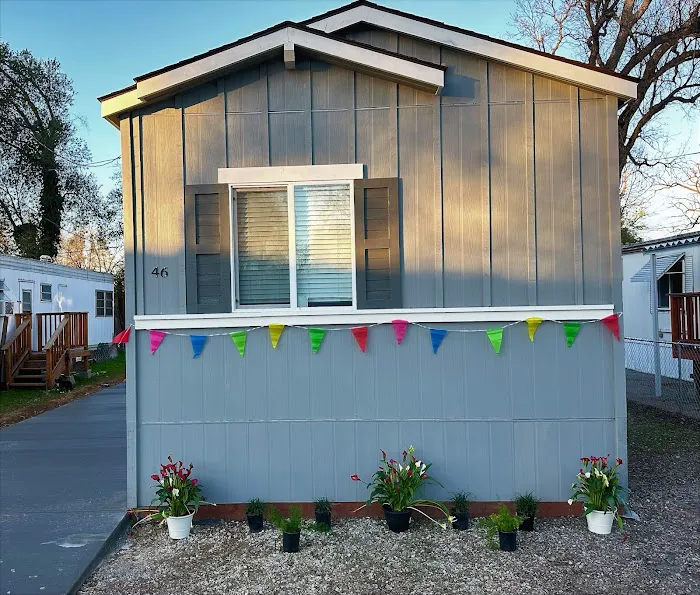 Oak Grove Mobile Home Park (Homes For Sale) Picture 4