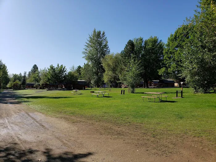 Winthrop / N. Cascades National Park KOA Holiday Picture 8
